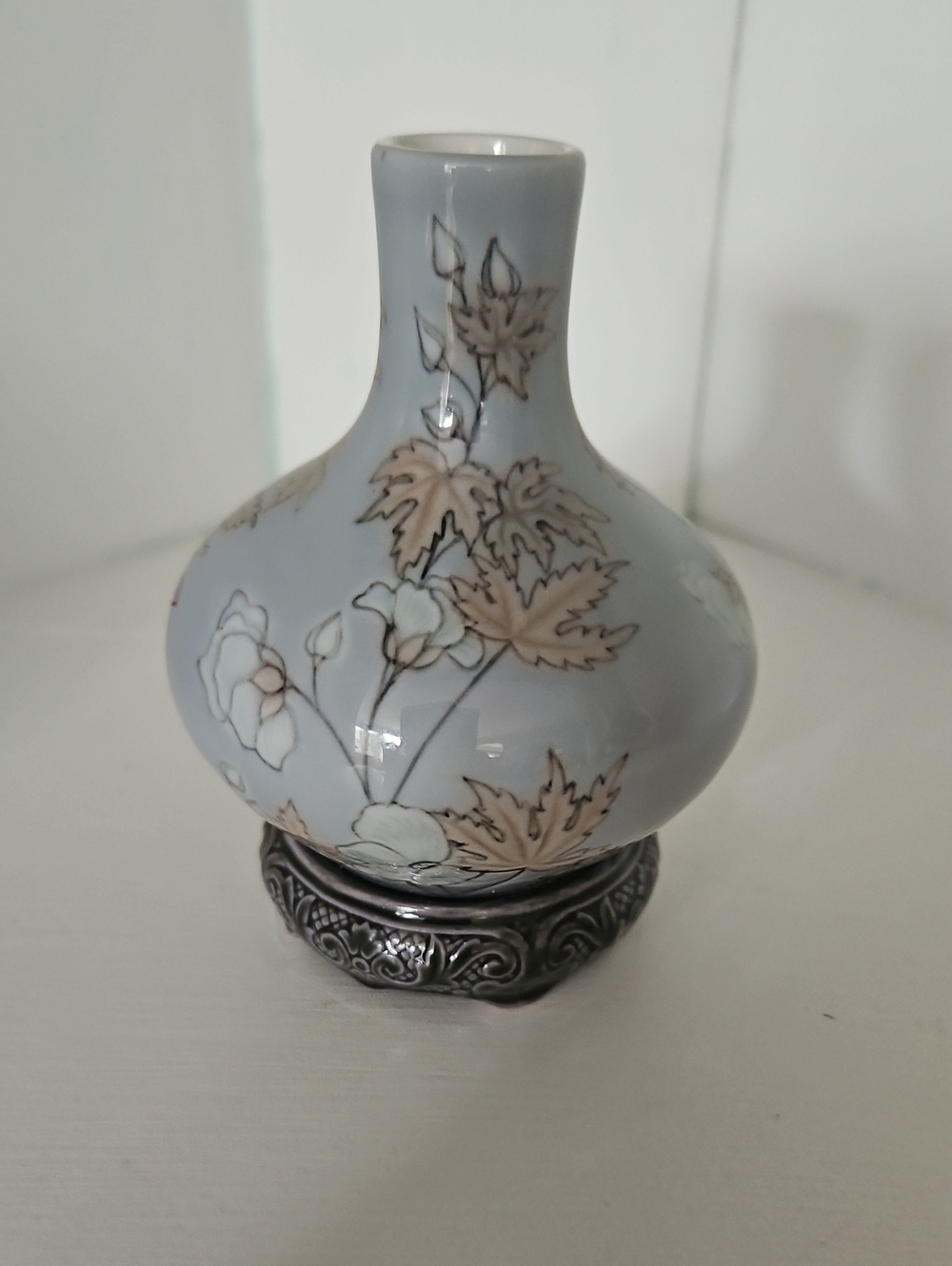 Lladro Porcelain Floral Bud Vase in Pale Blue and Cream